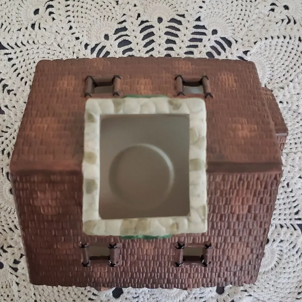 Vintage PartyLite Forest Friends Tealight Tea Light House - P7914